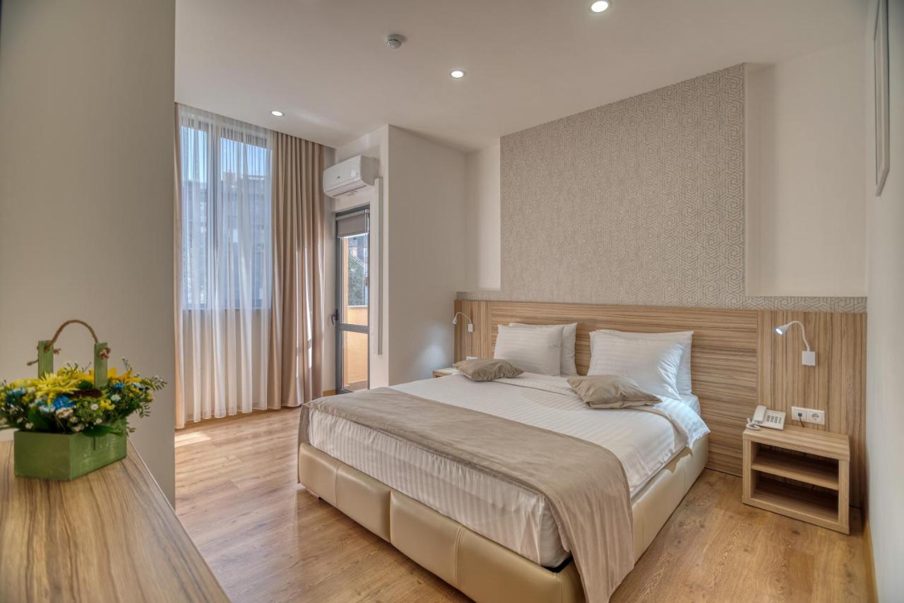 Orbeli Hotel Erevan Esterno foto