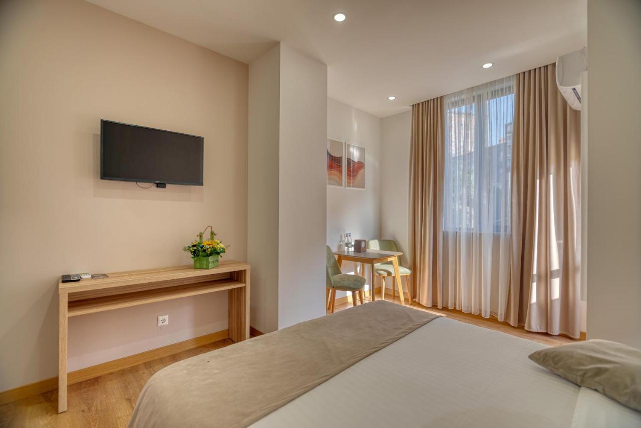 Orbeli Hotel Erevan Esterno foto